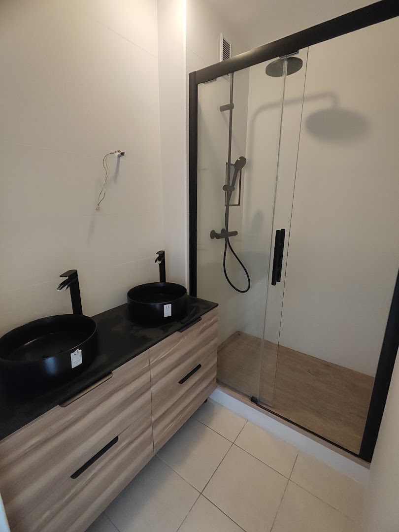 BRICOLAGE SERVICE — Photos 15